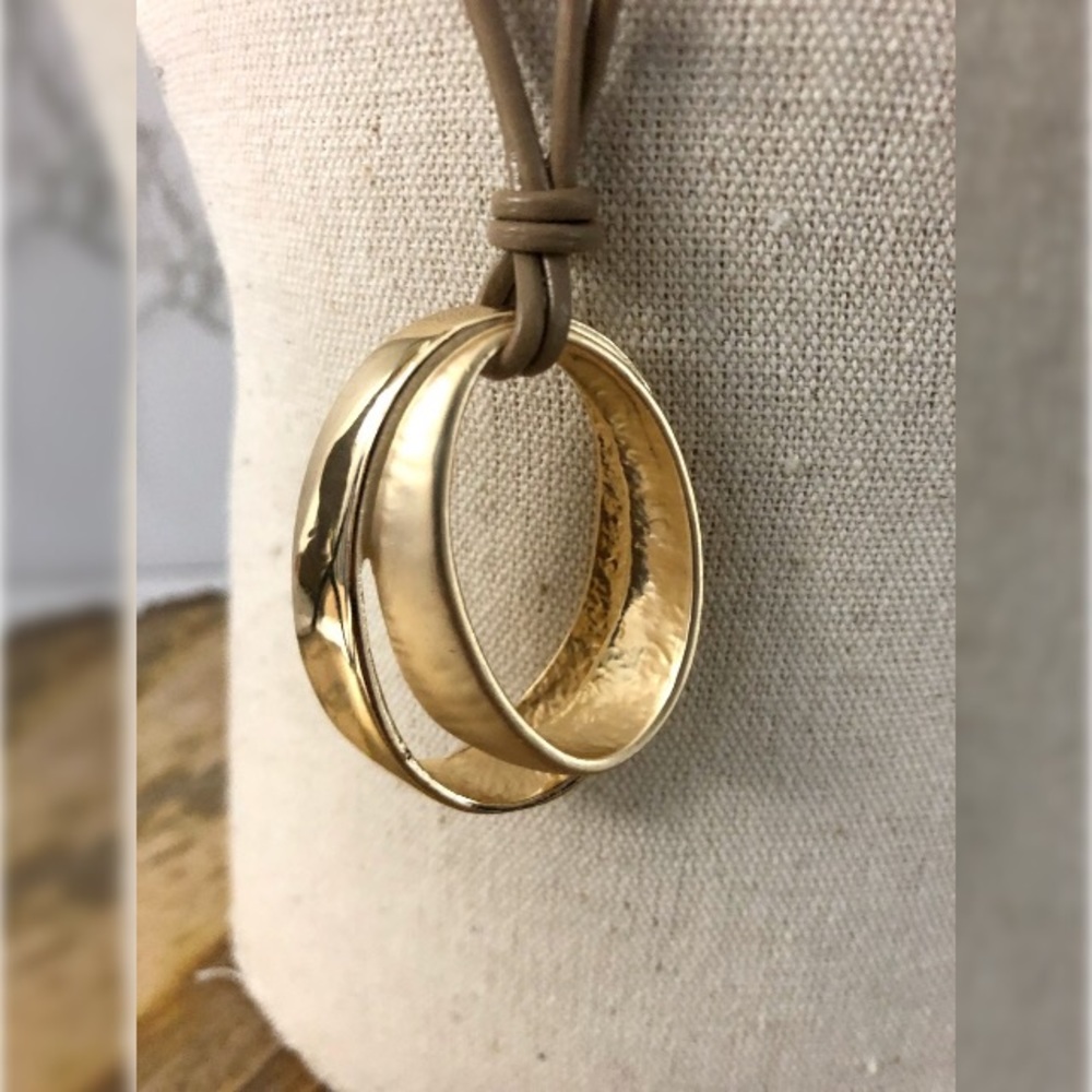 SALE 🤩 New Gold pendant on taupe cord!!! Was $15 - Picture 2 of 2